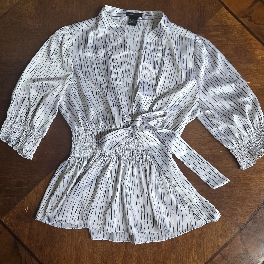BCBG Maxazria Striped White and Black Women's Top. Size M - Picture 2 of 10